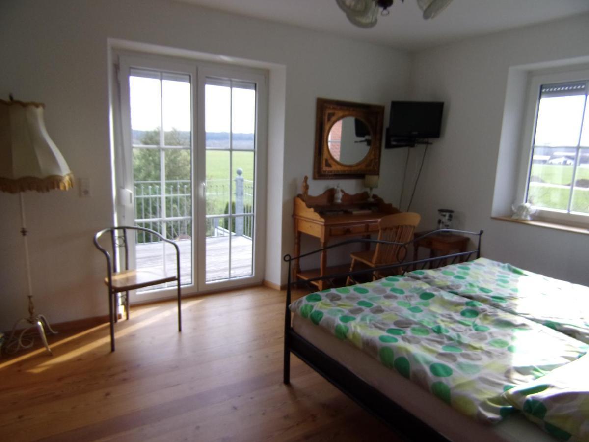 Kleines Schloesschen Apartment Leinau Екстериор снимка