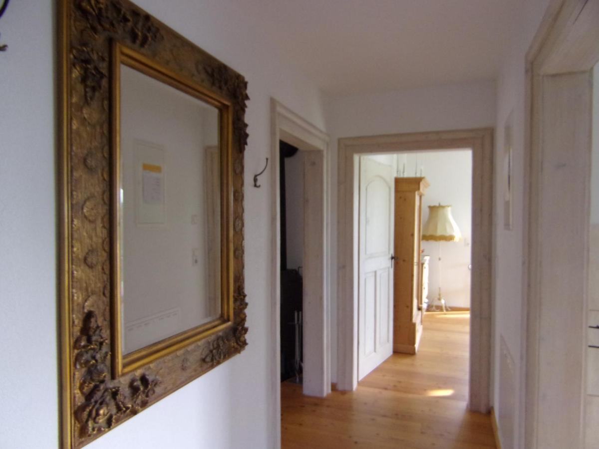 Kleines Schloesschen Apartment Leinau Екстериор снимка