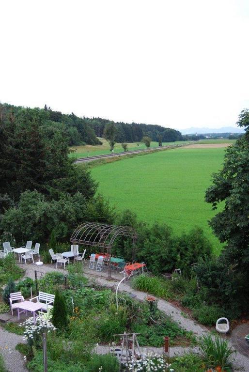 Kleines Schloesschen Apartment Leinau Екстериор снимка