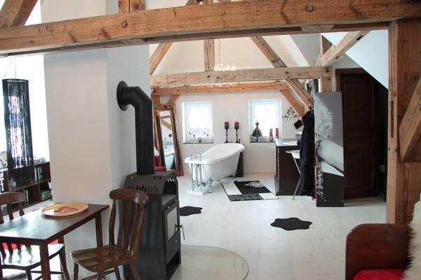 Kleines Schloesschen Apartment Leinau Екстериор снимка