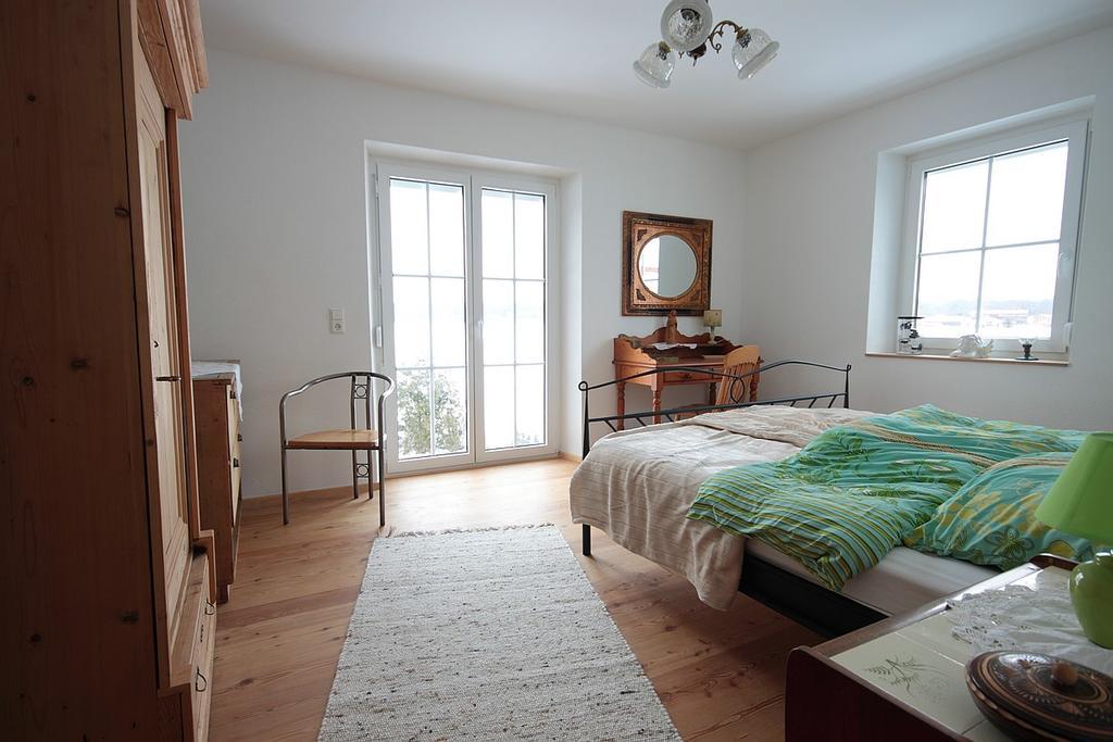 Kleines Schloesschen Apartment Leinau Екстериор снимка